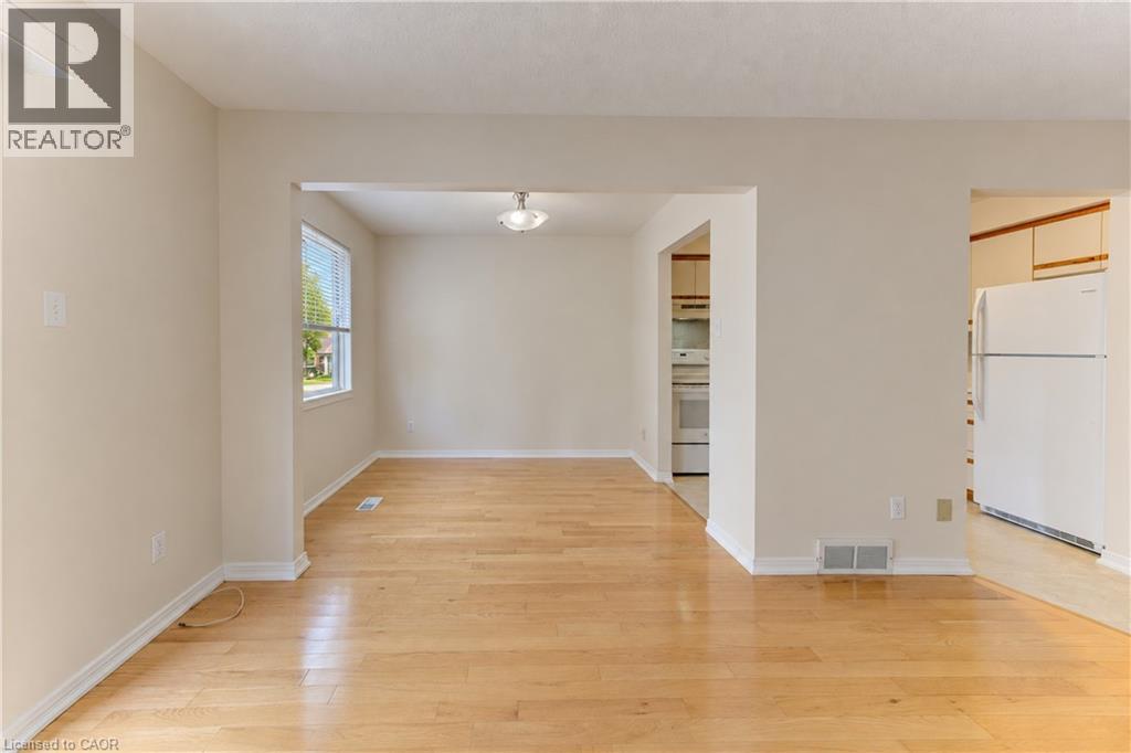 360 Cornridge Place Unit# 4, Waterloo, Ontario  N2T 2N9 - Photo 12 - 40863010