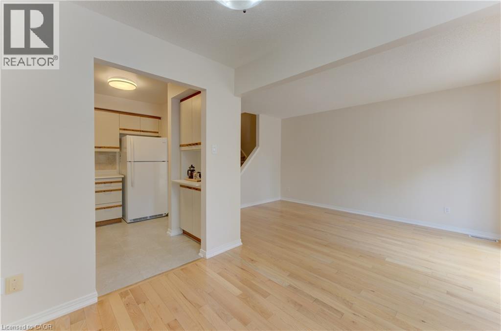 360 Cornridge Place Unit# 4, Waterloo, Ontario  N2T 2N9 - Photo 15 - 40863010