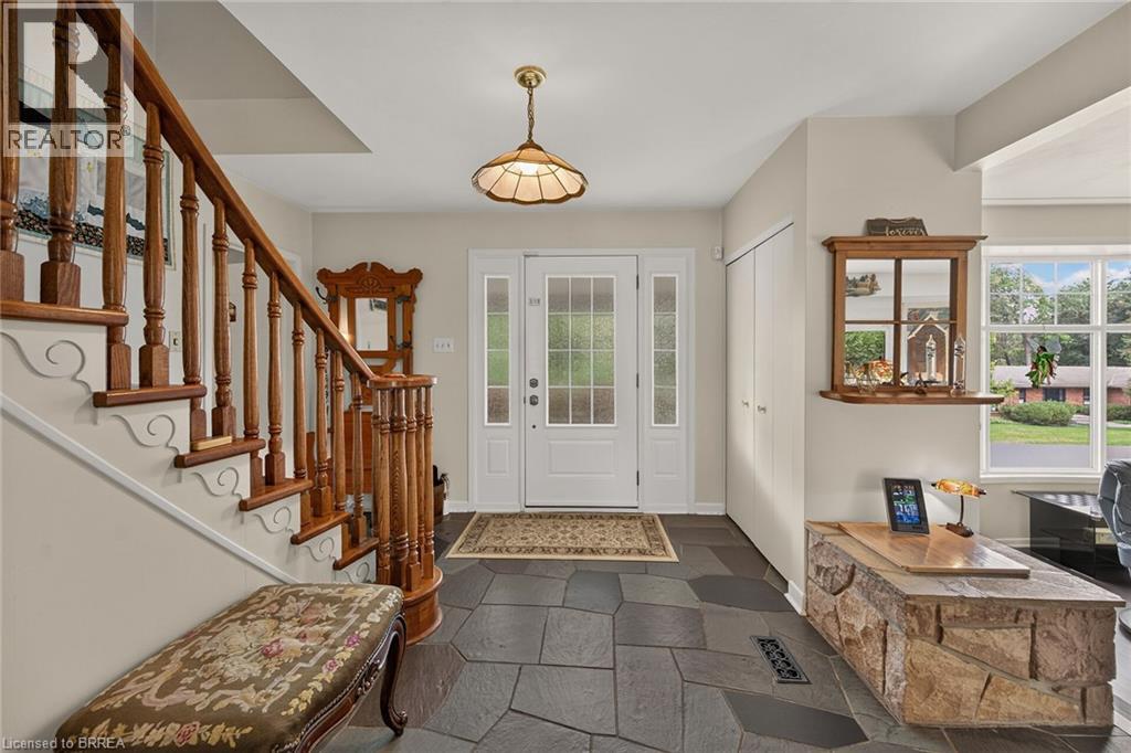 4 Gaywood Gardens, Brantford, Ontario  N3T 5J8 - Photo 7 - 40862180