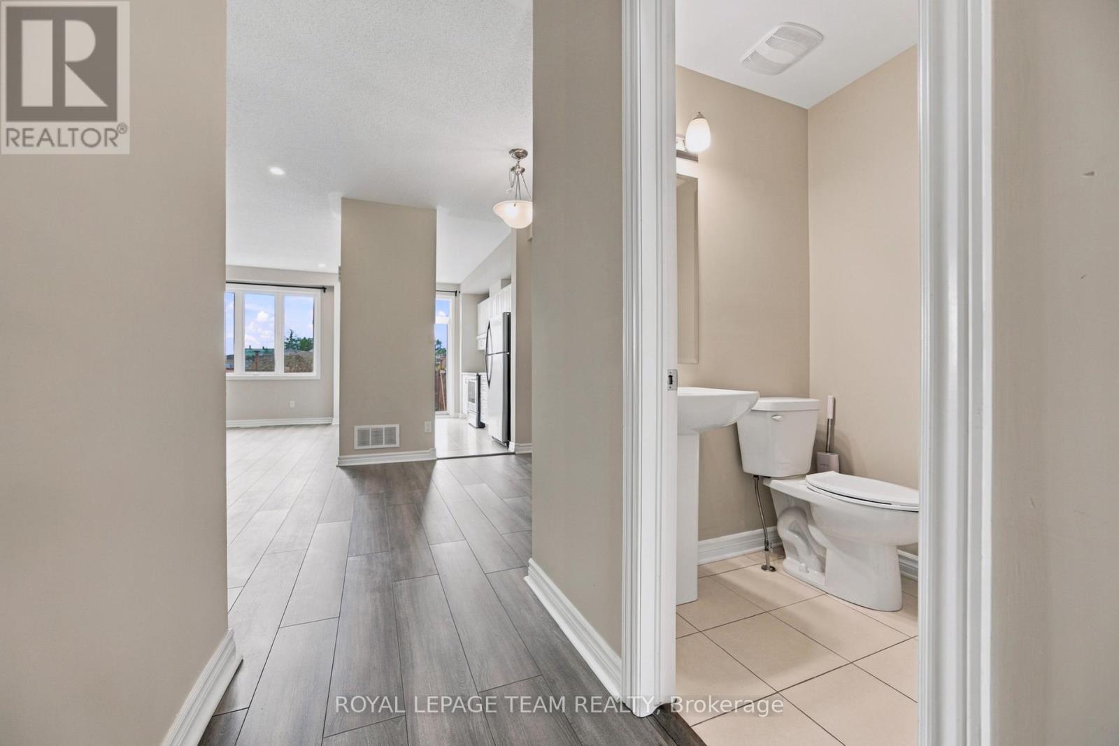 183 Bandelier Way, Ottawa, Ontario  K2S 2J5 - Photo 6 - X13790234