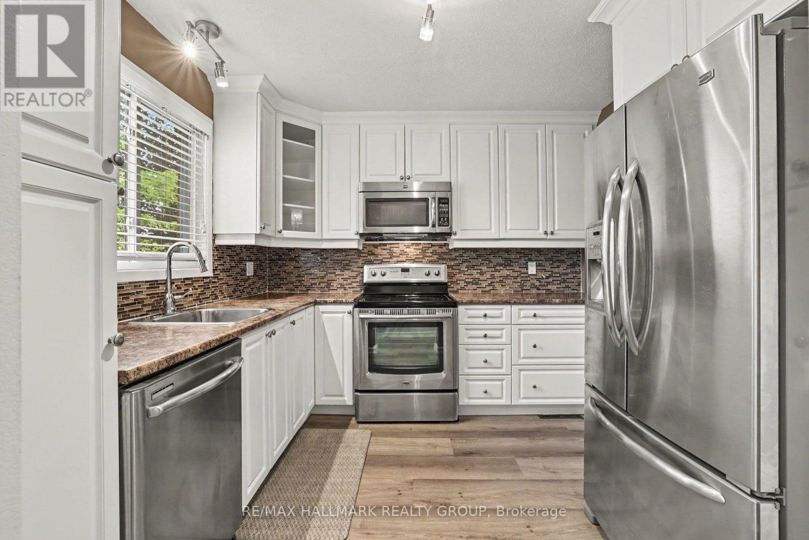 29 - 108 Barrow Crescent, Ottawa, Ontario  K2L 2J1 - Photo 4 - X13790352