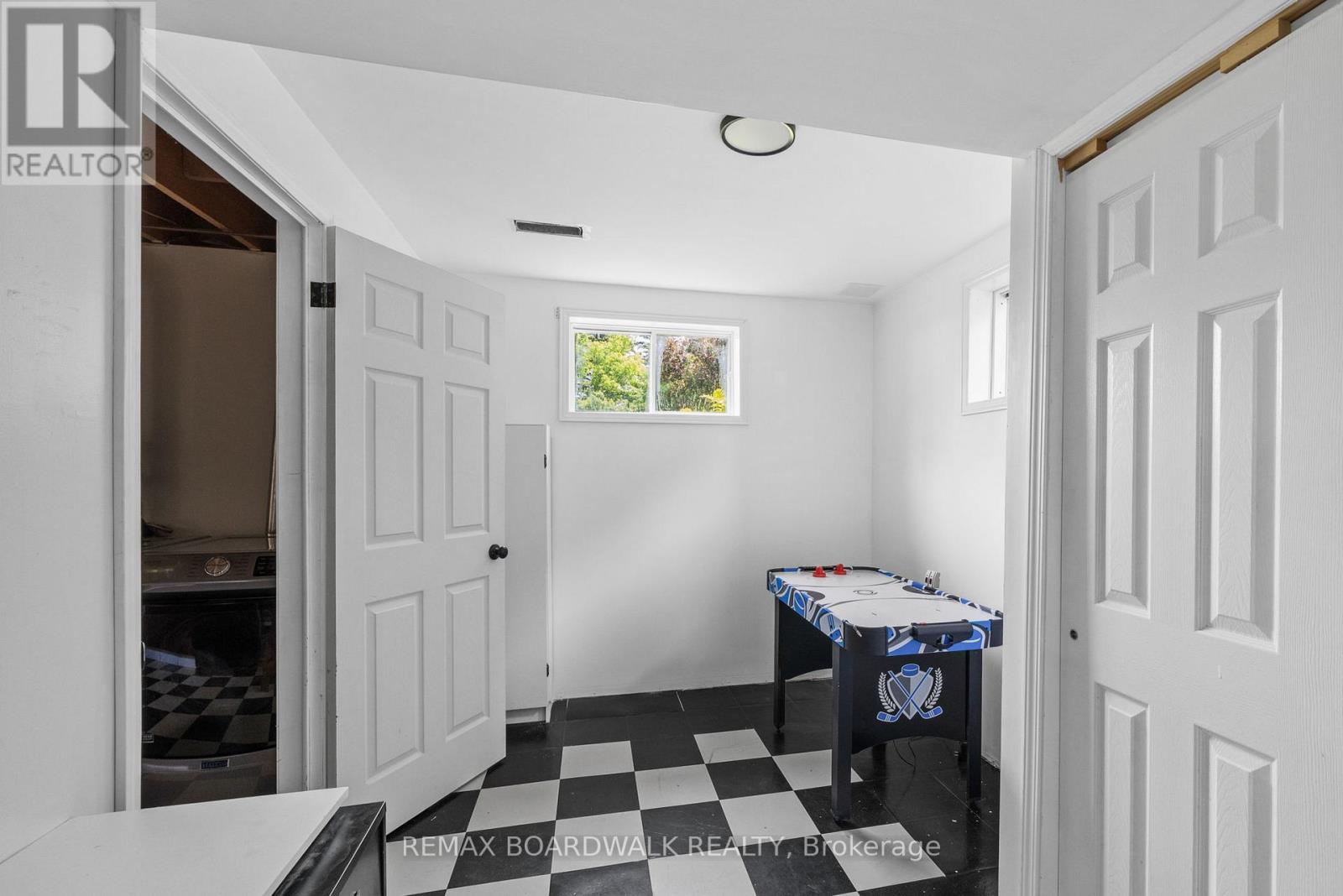 18 Berg Crescent, North Grenville, Ontario  K0G 1J0 - Photo 28 - X13790408