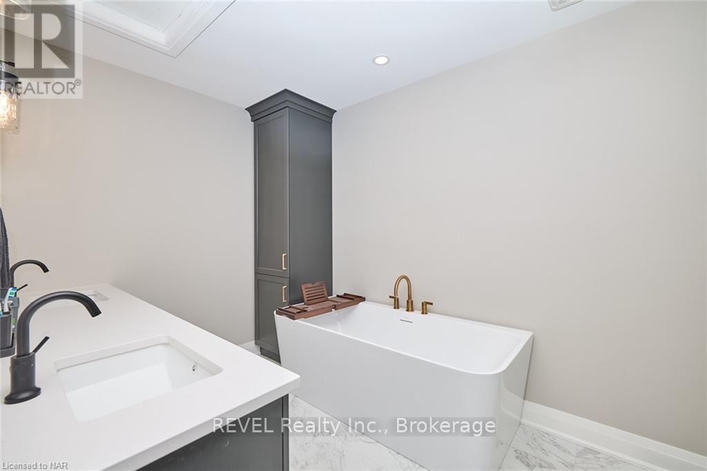 26 Oakridge Boulevard, Pelham, Ontario  L0S 1E5 - Photo 24 - X13790344