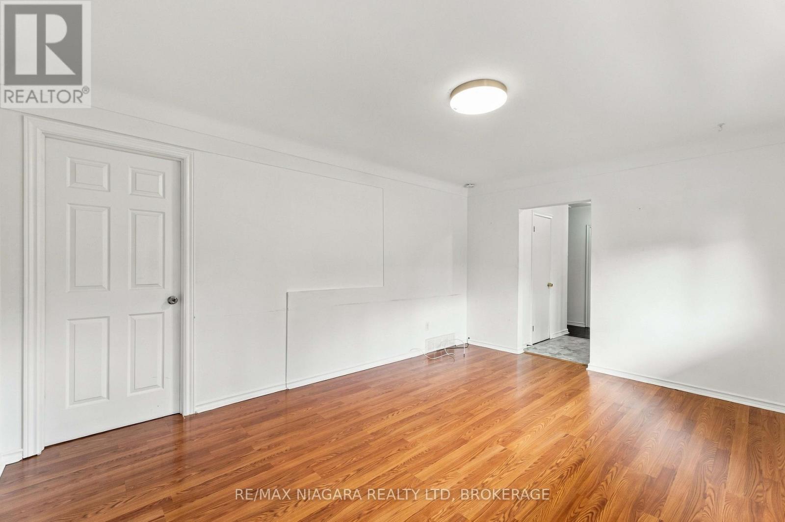 29 Glengarry Road, St. Catharines, Ontario  L2T 2T9 - Photo 6 - X13790424