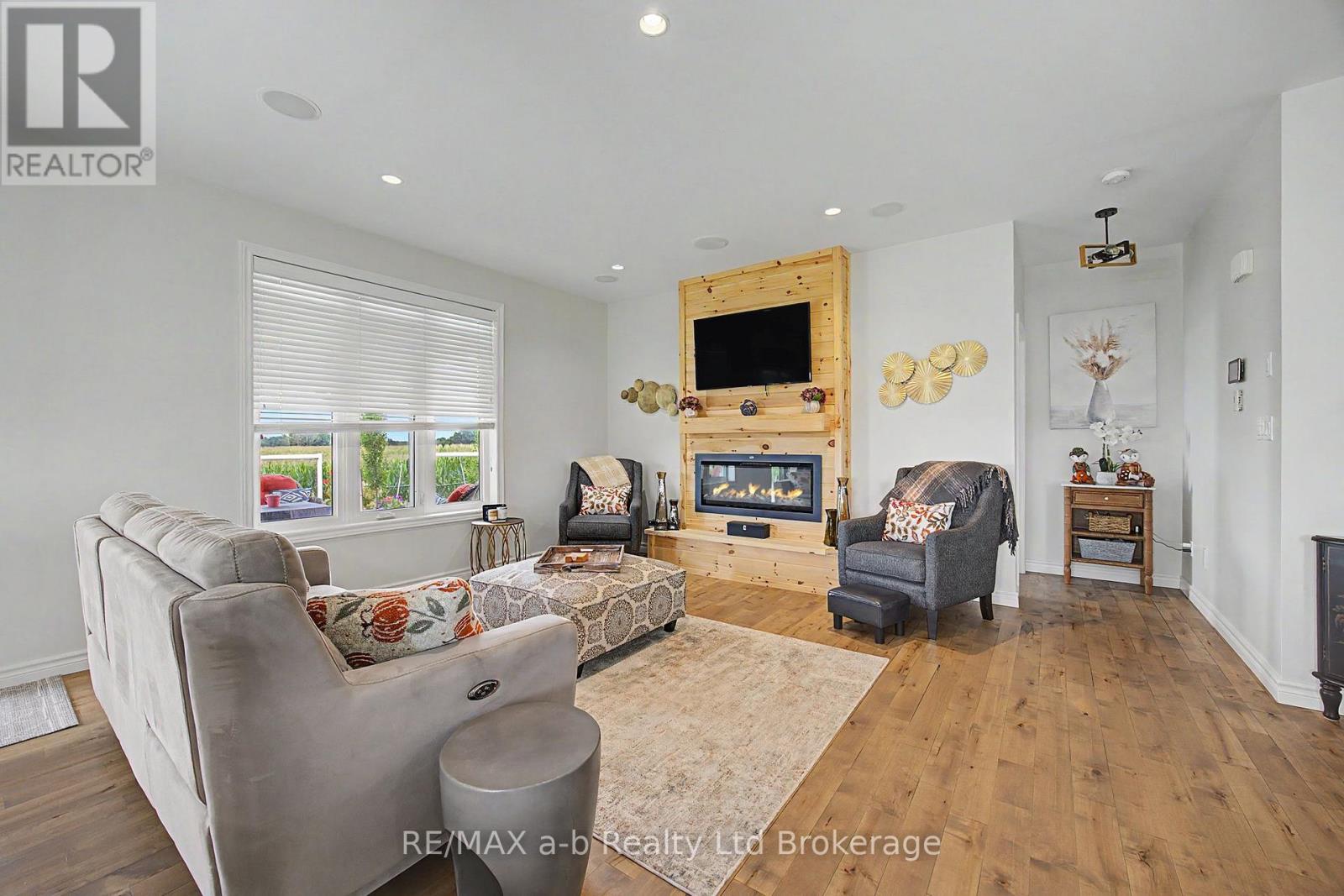 102 Goshen Road, Norfolk, Ontario  N4G 4G7 - Photo 25 - X13790414