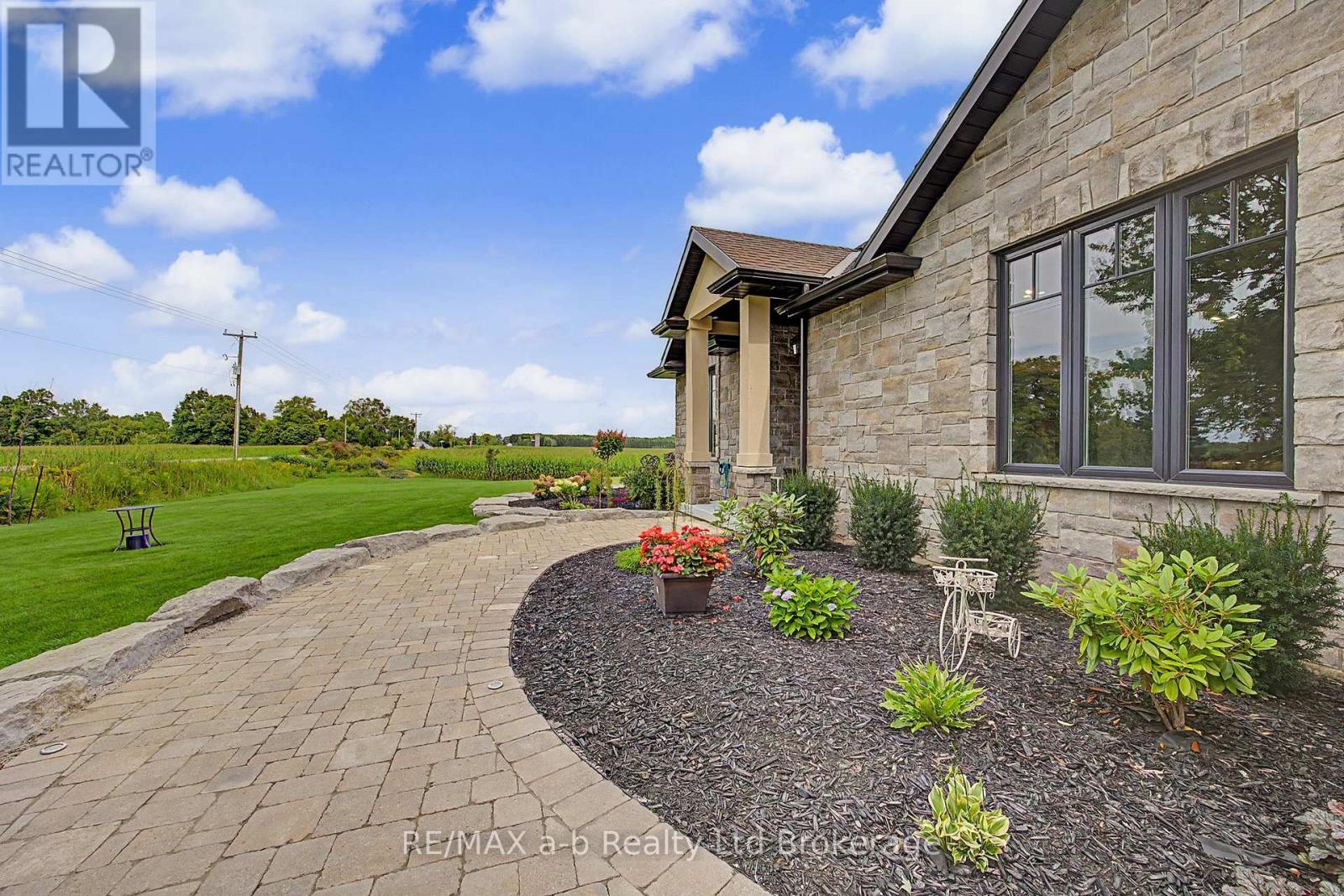 102 Goshen Road, Norfolk, Ontario  N4G 4G7 - Photo 8 - X13790414