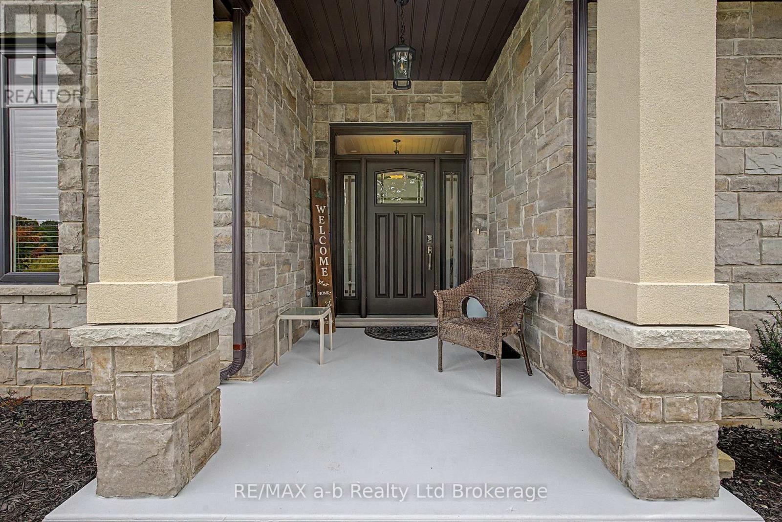 102 Goshen Road, Norfolk, Ontario  N4G 4G7 - Photo 9 - X13790414
