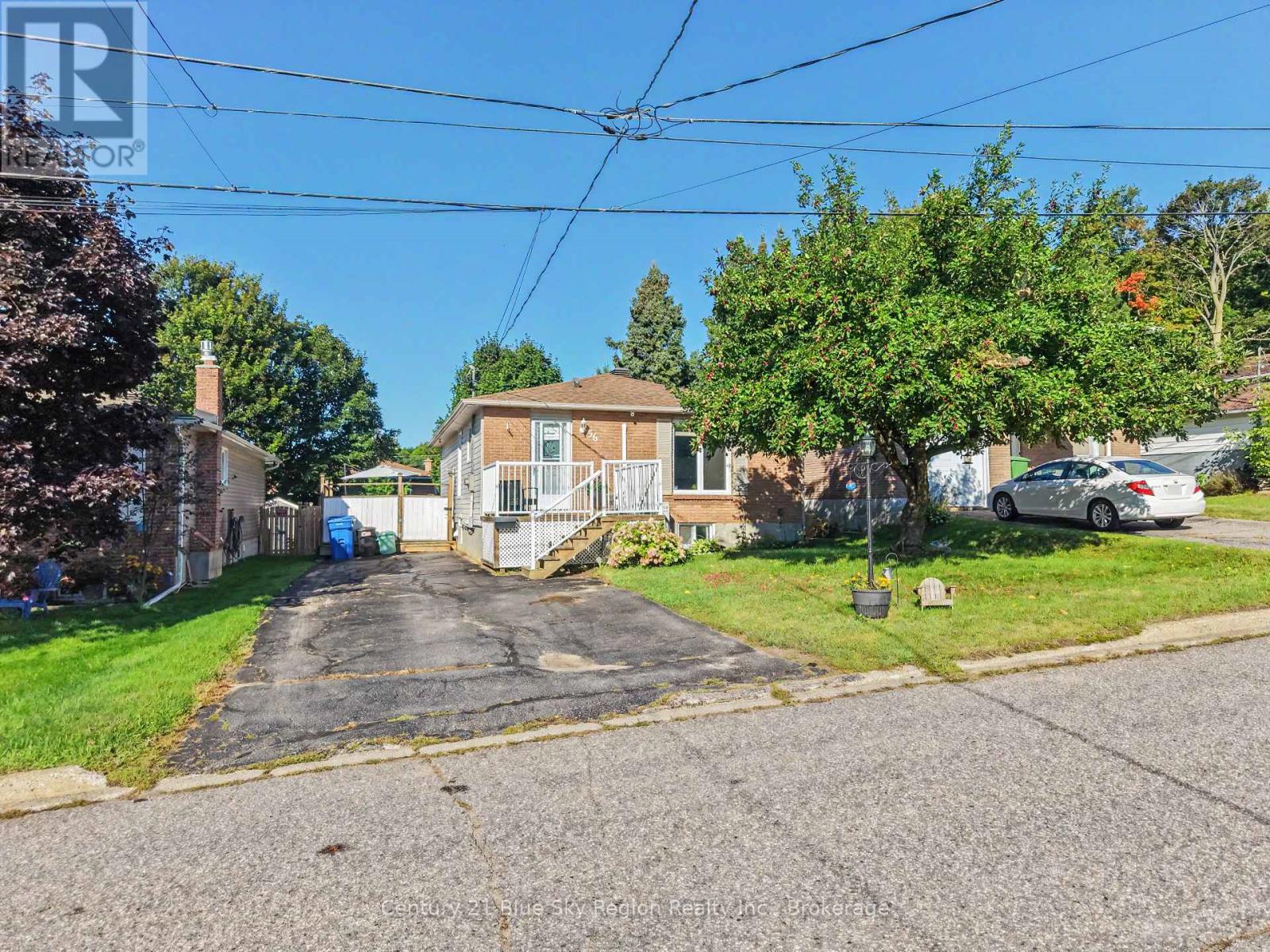 56 Southview Crescent, North Bay (College Heights), Ontario  P1B 8T8 - Photo 2 - X13790032