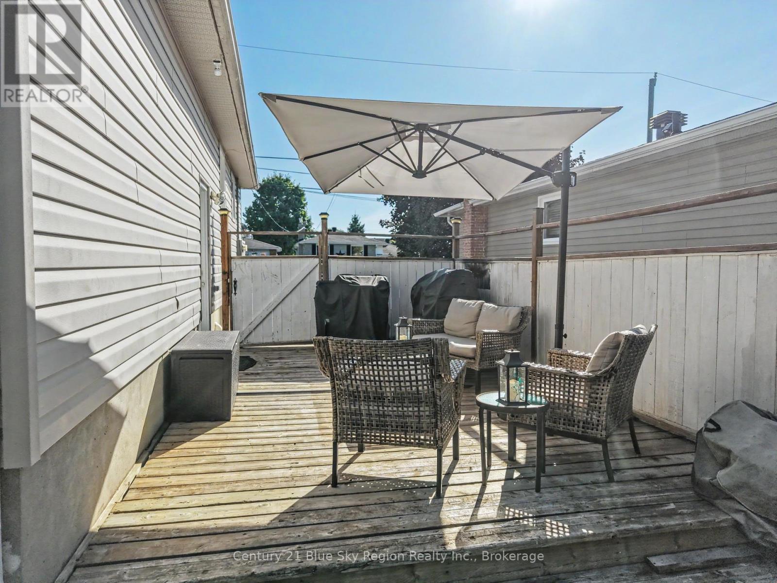 56 Southview Crescent, North Bay (College Heights), Ontario  P1B 8T8 - Photo 4 - X13790032