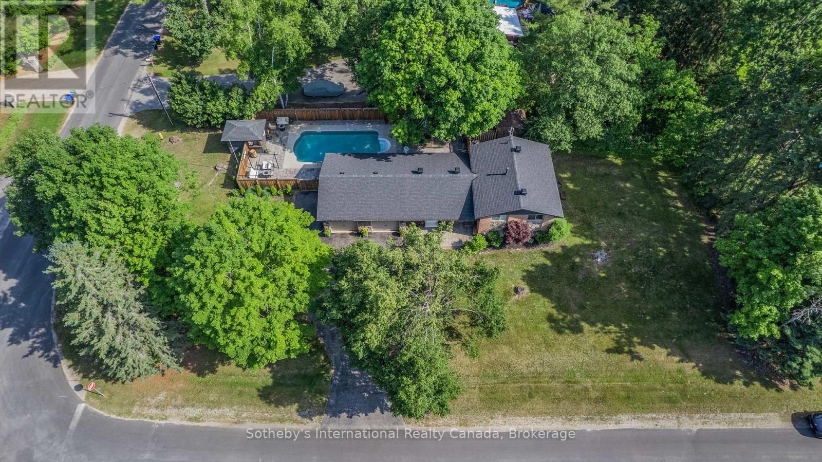 4 Peacher Street, Springwater, Ontario  L9X 0W6 - Photo 33 - S13789958
