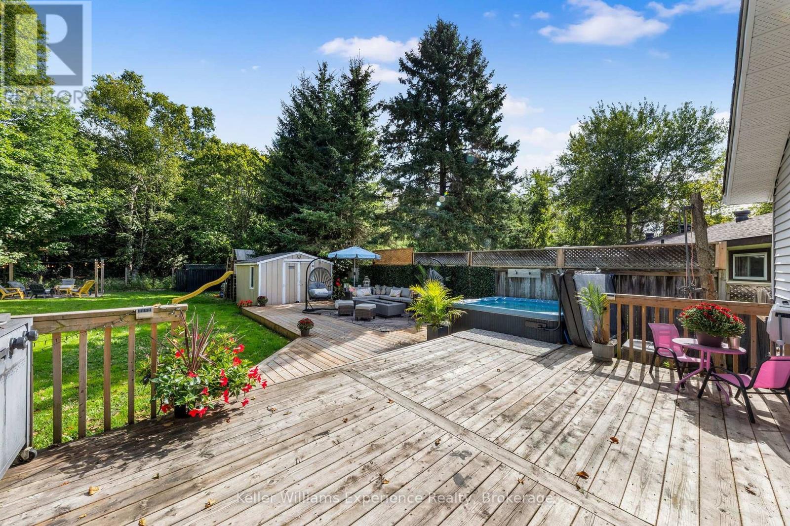 5691 Penetanguishene Road, Springwater, Ontario  L0L 1P0 - Photo 35 - S13789966