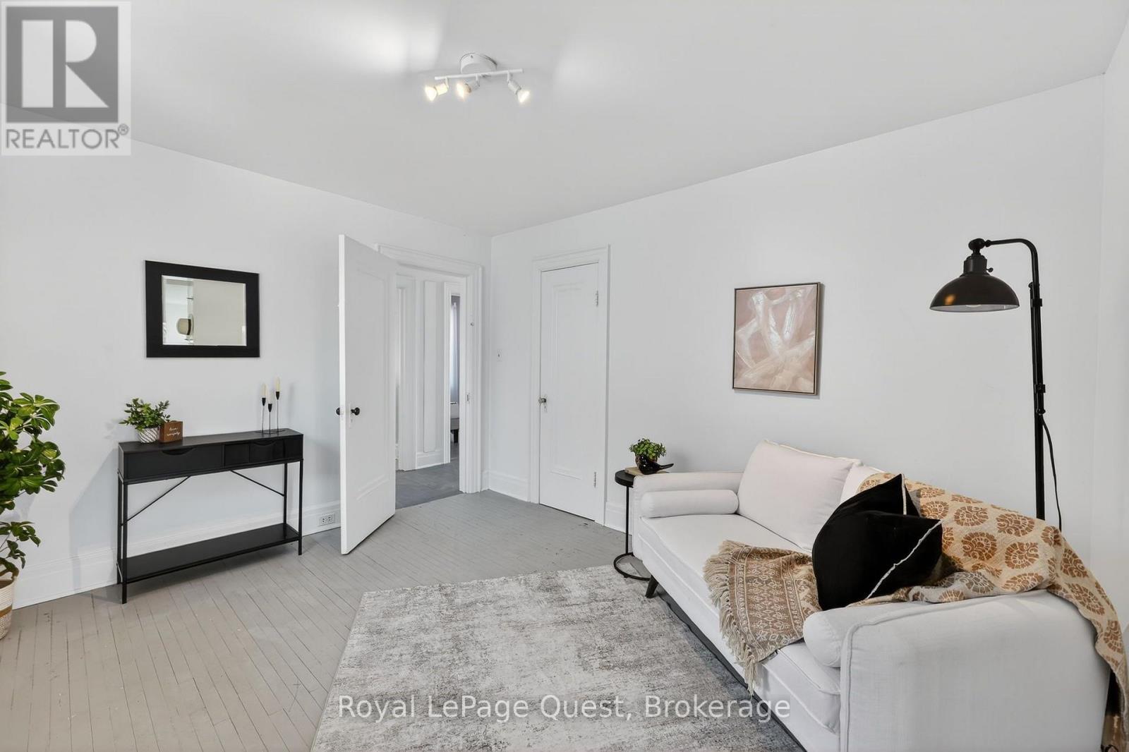 109 Brant Street E, Orillia, Ontario  L3V 1Z3 - Photo 29 - S13790002