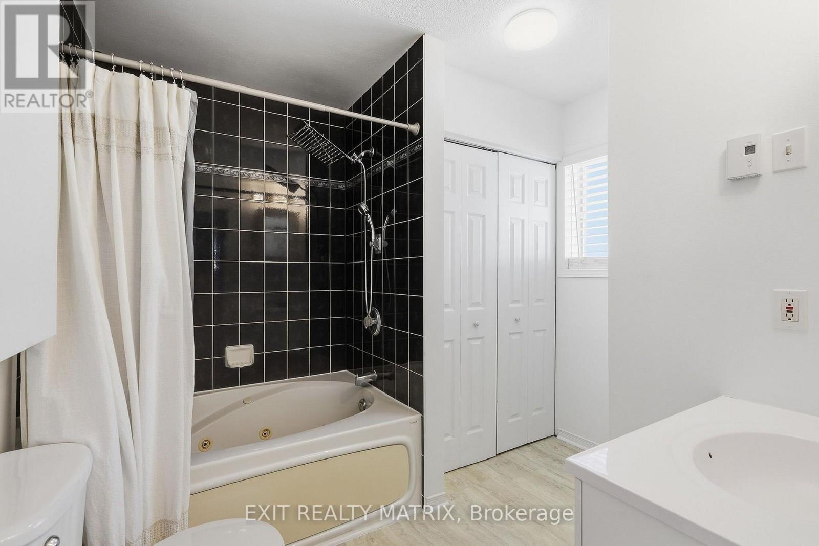 1001 Jacynthe Street, Hawkesbury, Ontario  K6A 3W4 - Photo 13 - X13790064