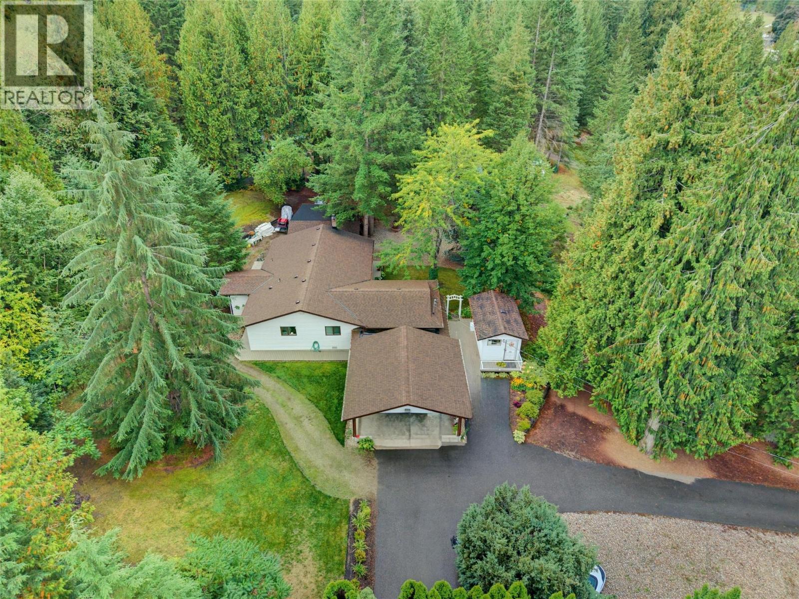 7787 97a Highway, Mara, British Columbia  V0E 2K0 - Photo 12 - 10400969