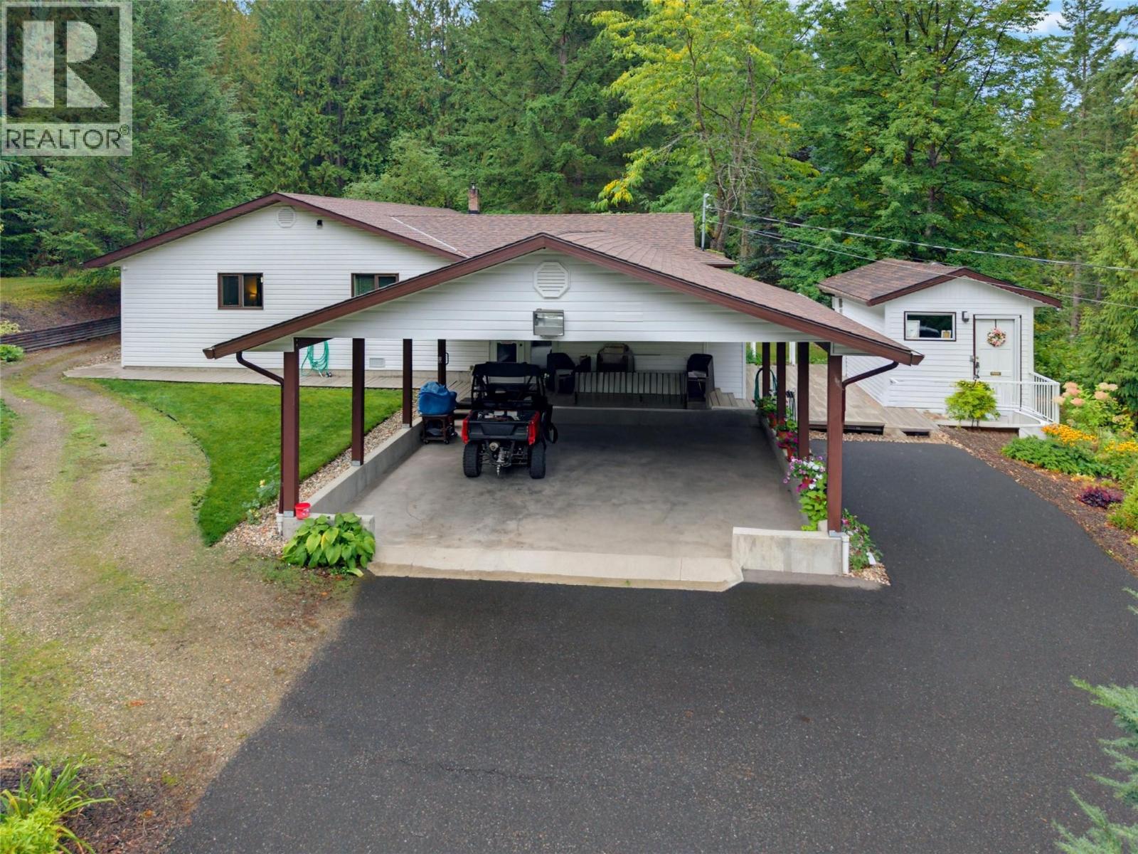 7787 97a Highway, Mara, British Columbia  V0E 2K0 - Photo 10 - 10400969