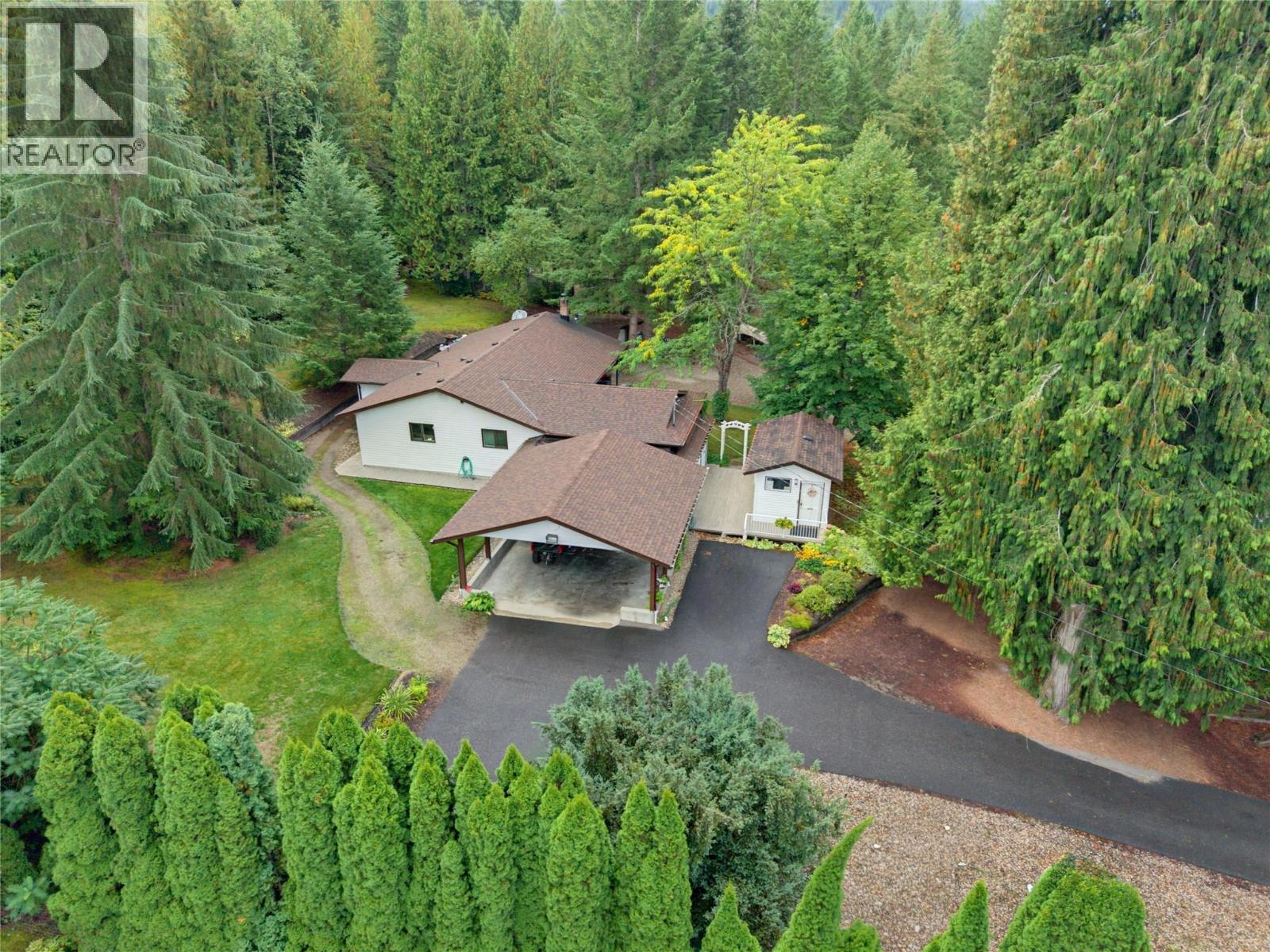 7787 97a Highway, Mara, British Columbia  V0E 2K0 - Photo 2 - 10400969