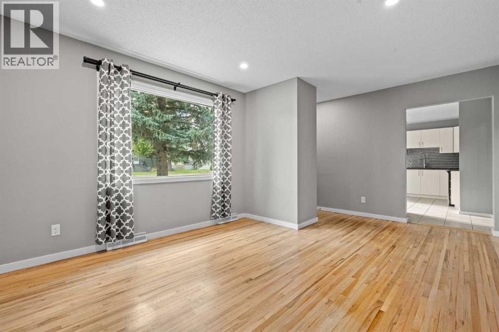 8320 Bowness Road Nw, Calgary, Alberta  T3B 0H6 - Photo 11 - A2344796