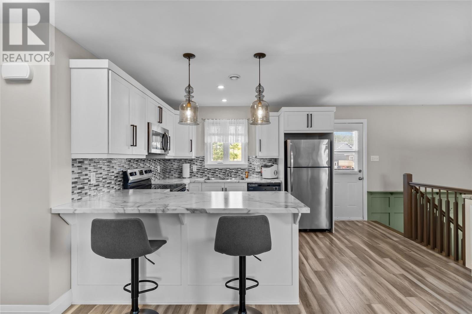 32 Hunts Lane, St. John's — photo 4