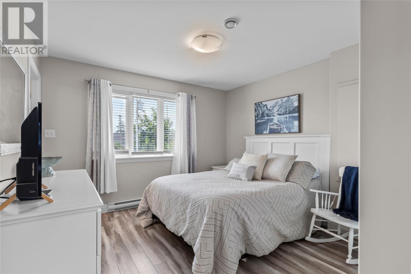 32 Hunts Lane, St. John's — photo 9