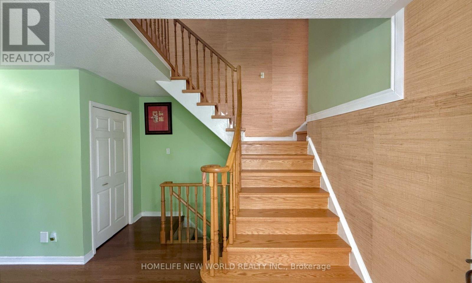 51 Lorna Rae Boulevard, Toronto, Ontario  M1V 3S5 - Photo 12 - E13790208