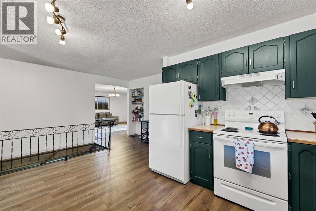 352 Cornell Crescent Sw, Medicine Hat, Alberta  T1A 7Z3 - Photo 12 - A2345042