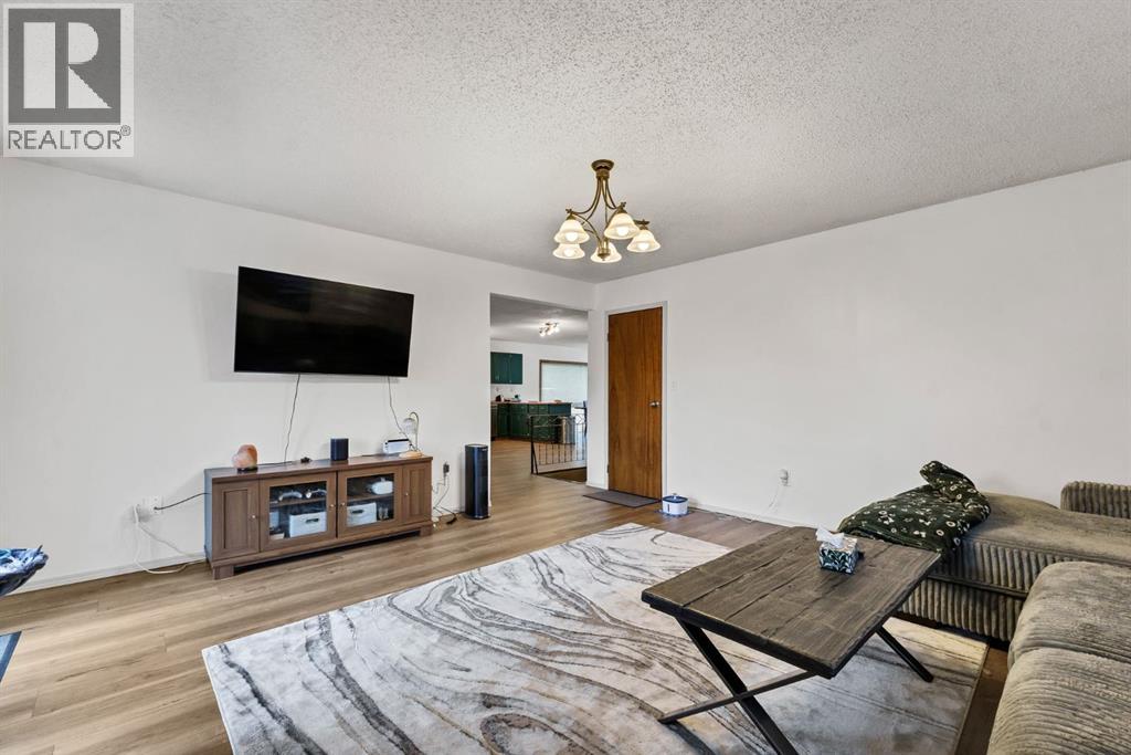 352 Cornell Crescent Sw, Medicine Hat, Alberta  T1A 7Z3 - Photo 17 - A2345042