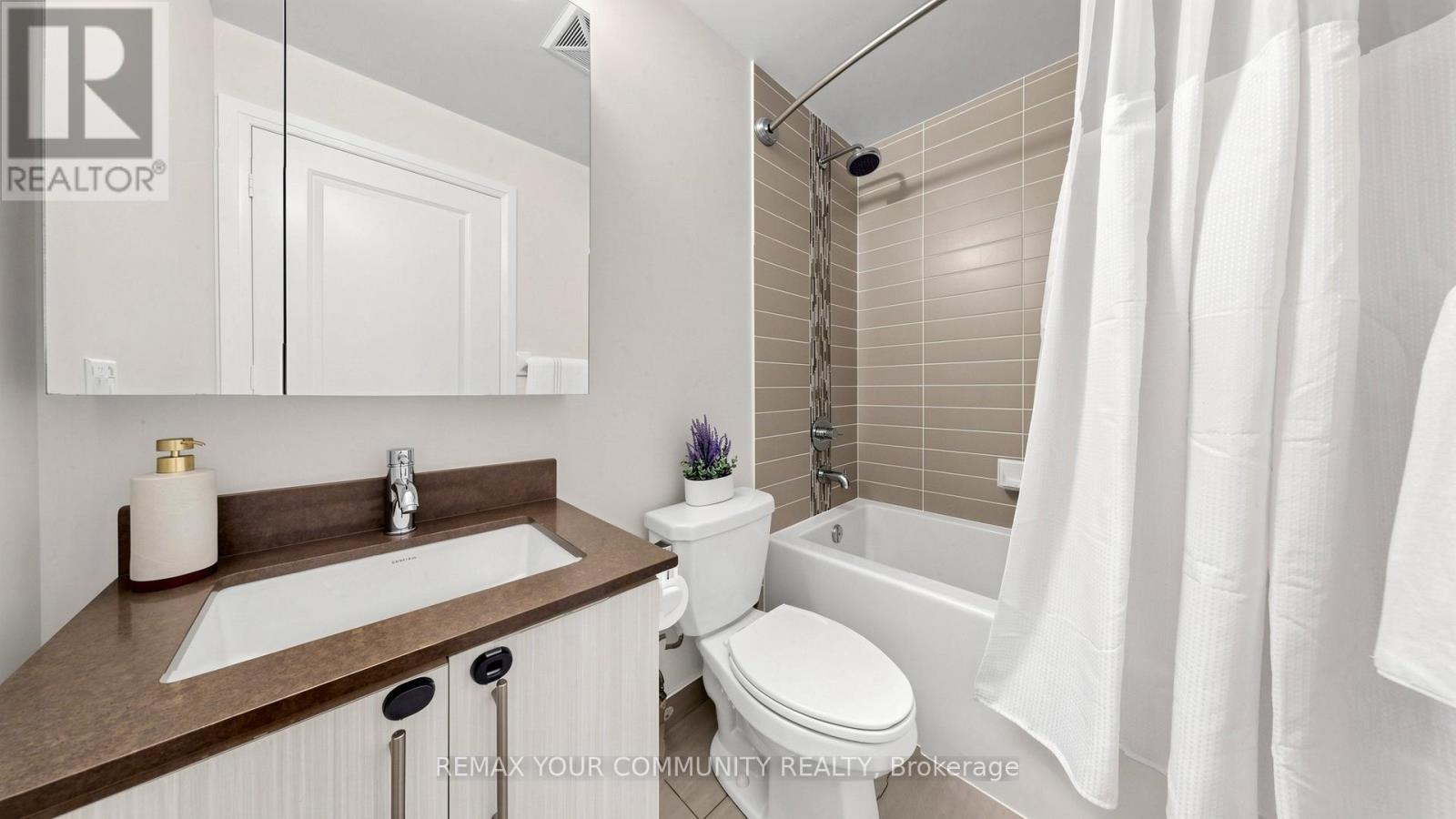 408 - 55 Oneida Crescent, Richmond Hill, Ontario  L4B 0E8 - Photo 14 - N13790218