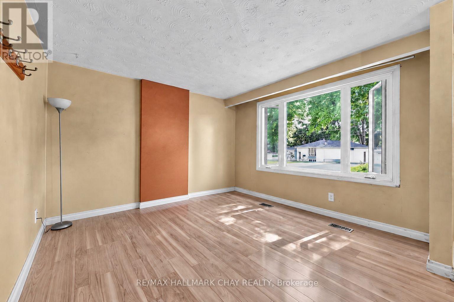 73 Kuplin Avenue, Bradford West Gwillimbury (Bradford), Ontario  L3Z 1T6 - Photo 6 - N13790264