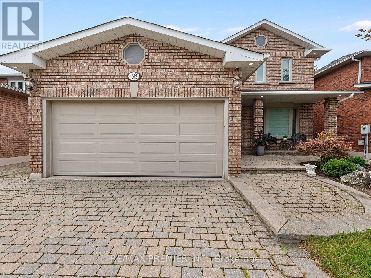 38 SPRING TOWN ROAD, vaughan (east woodbridge), Ontario