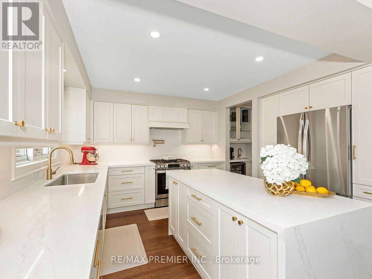 38 Spring Town Road, Vaughan (East Woodbridge), Ontario  L4L 8G2 - Photo 12 - N13790370