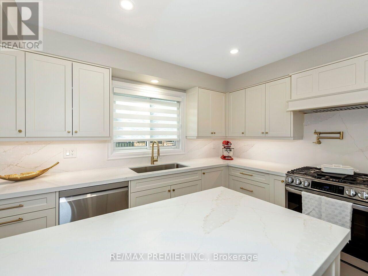 38 Spring Town Road, Vaughan (East Woodbridge), Ontario  L4L 8G2 - Photo 13 - N13790370