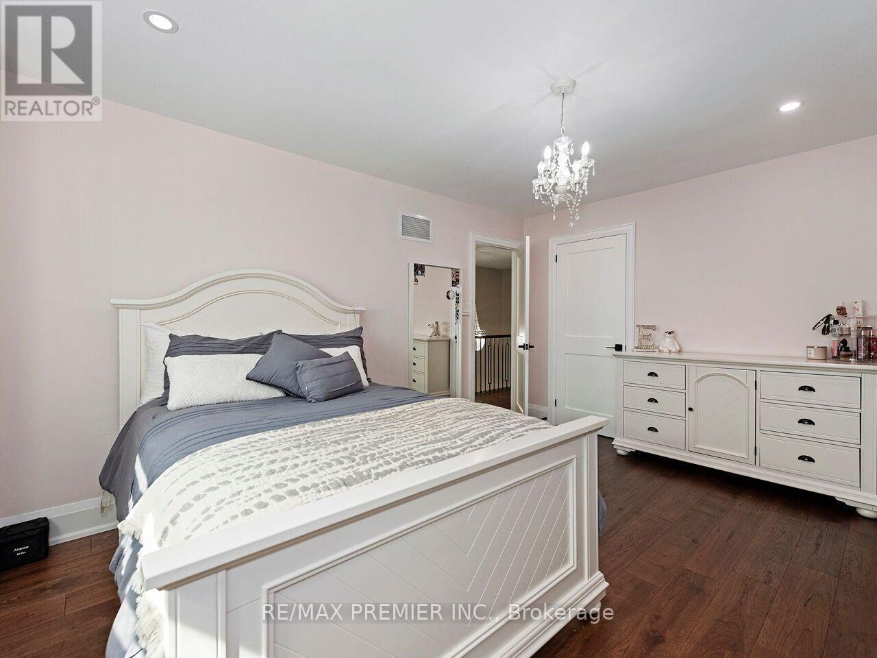 38 Spring Town Road, Vaughan (East Woodbridge), Ontario  L4L 8G2 - Photo 36 - N13790370