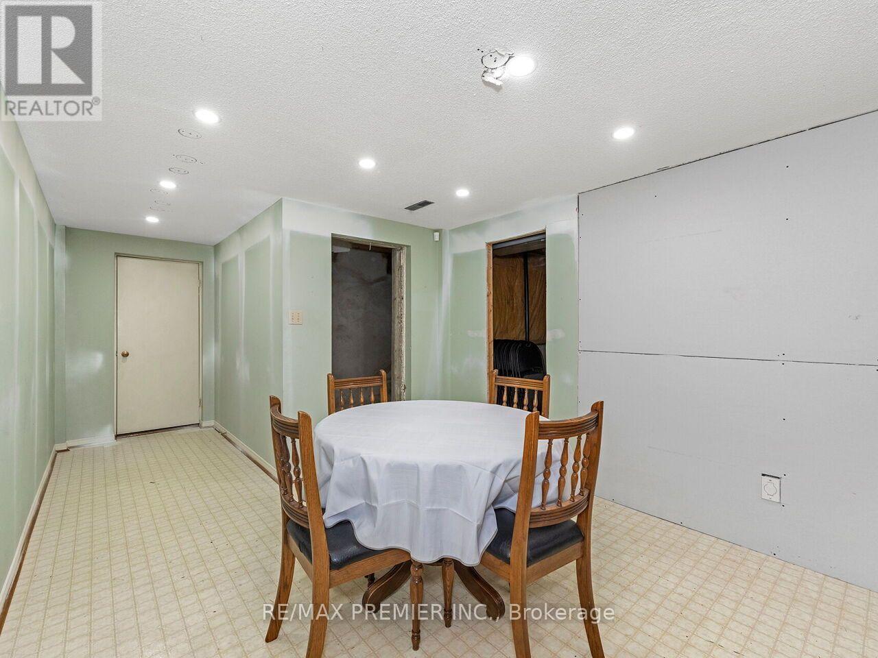 38 Spring Town Road, Vaughan (East Woodbridge), Ontario  L4L 8G2 - Photo 42 - N13790370