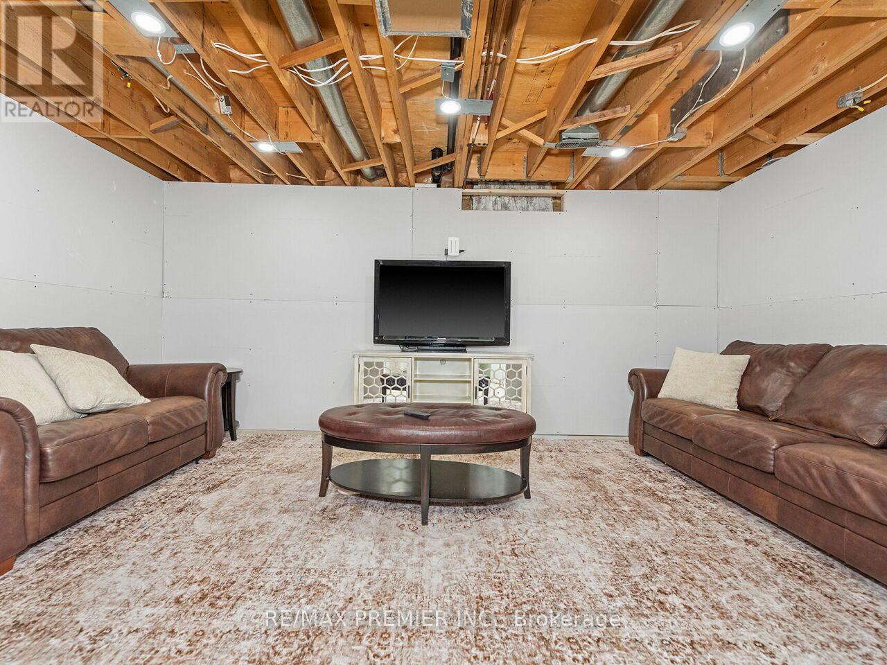38 Spring Town Road, Vaughan (East Woodbridge), Ontario  L4L 8G2 - Photo 43 - N13790370