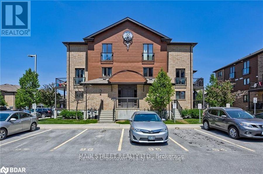 5 - 35 Madelaine Drive, Barrie (Painswick South), Ontario  L4N 9T2 - Photo 2 - S13790120