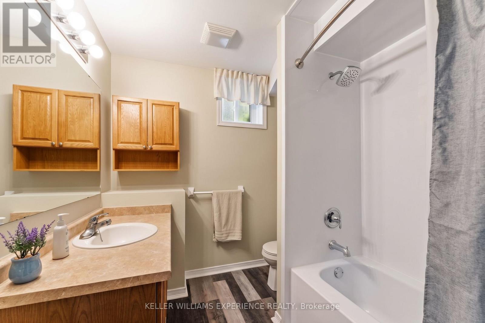 8 - 15 Cheltenham Road, Barrie (Georgian Drive), Ontario  L4M 0E7 - Photo 14 - S13790266