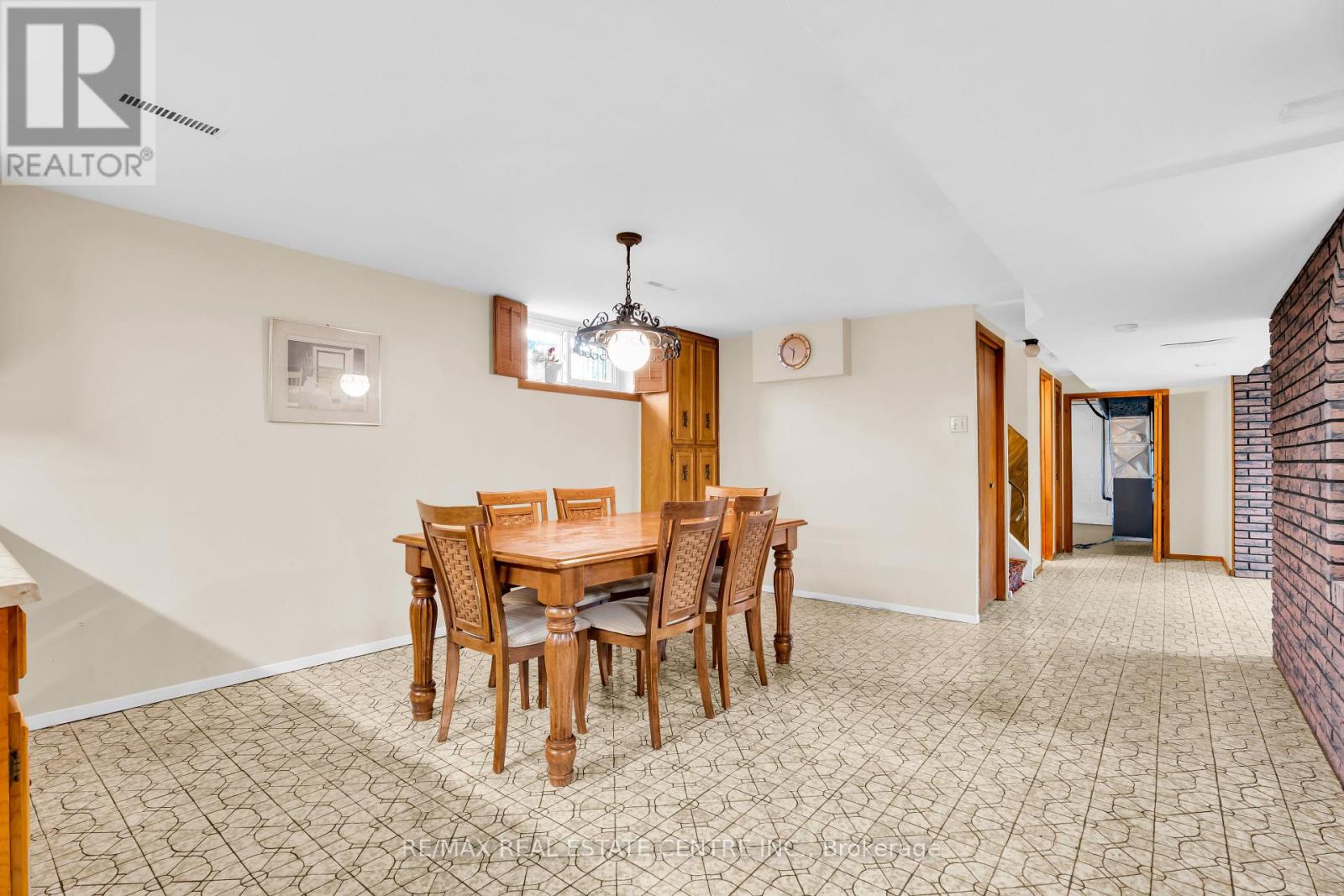 4 Dunreo Drive, Toronto (Downsview-Roding-Cfb), Ontario  M3L 2E9 - Photo 42 - W13790016