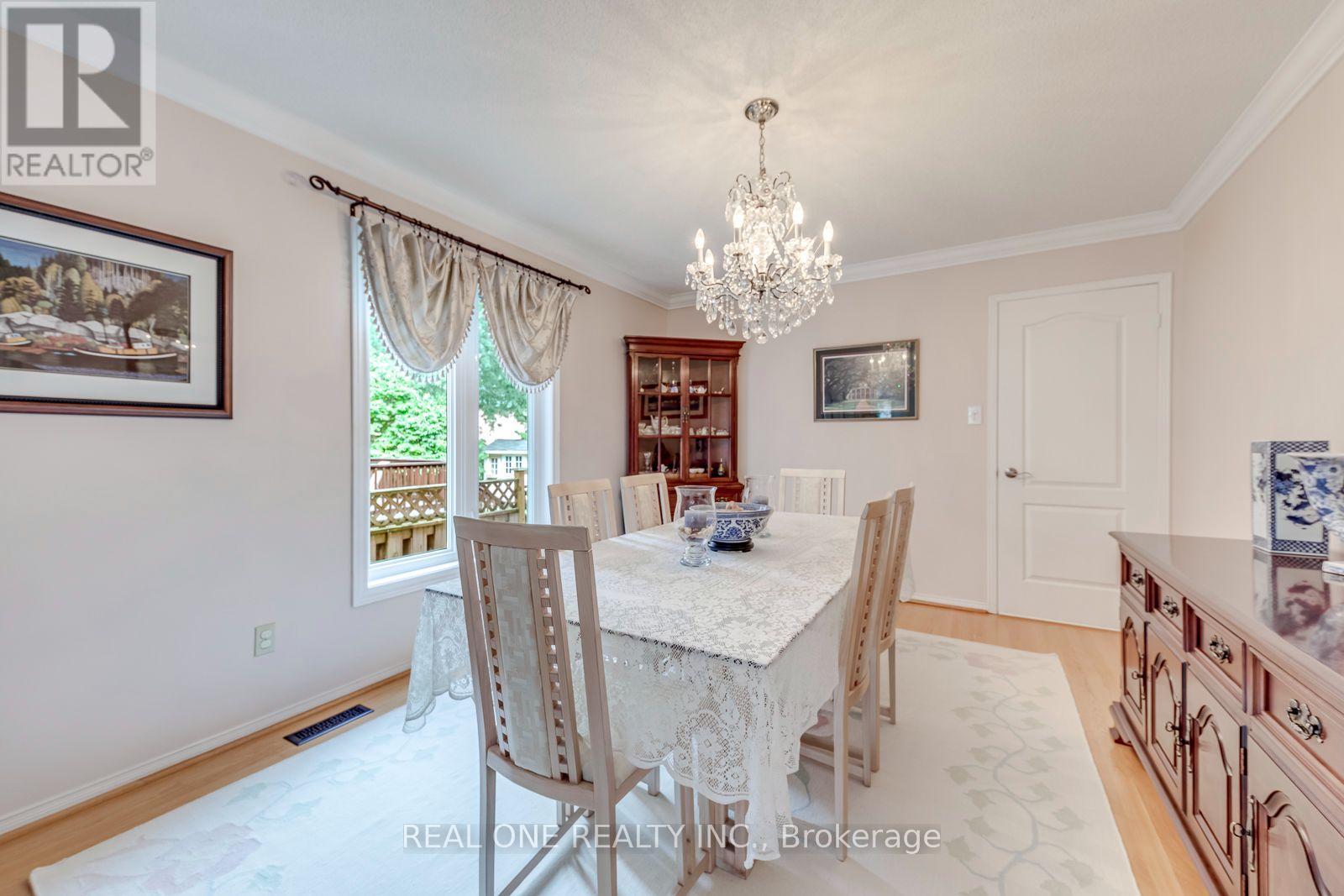 415 March Crescent, Oakville (Ro River Oaks), Ontario  L6H 5X7 - Photo 11 - W13790056