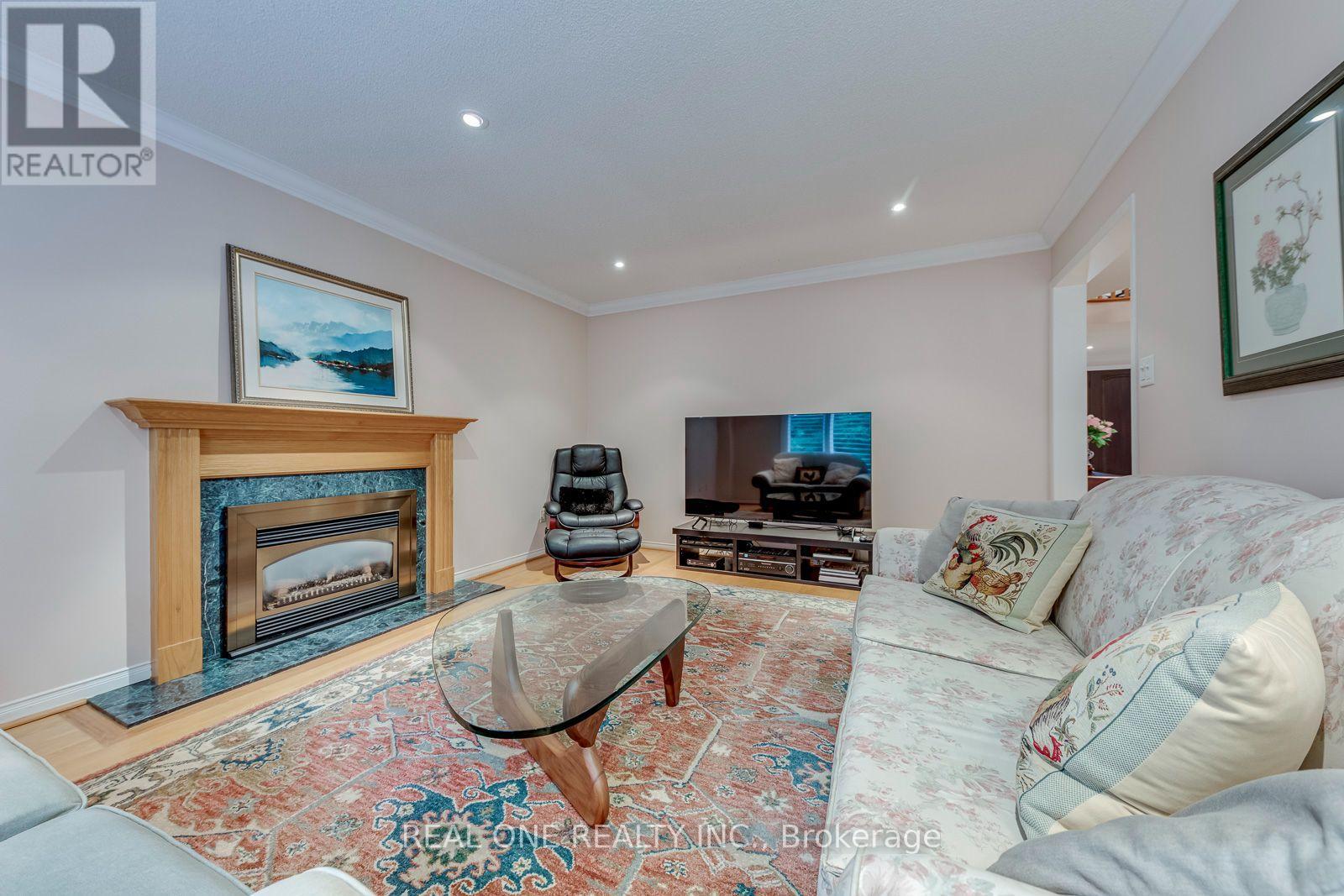 415 March Crescent, Oakville (Ro River Oaks), Ontario  L6H 5X7 - Photo 15 - W13790056
