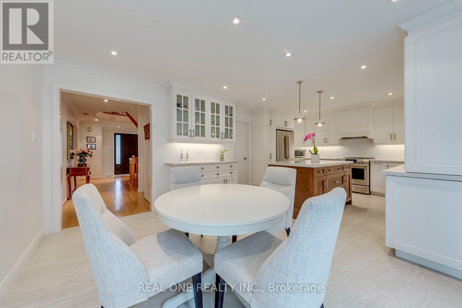 415 March Crescent, Oakville (Ro River Oaks), Ontario  L6H 5X7 - Photo 18 - W13790056