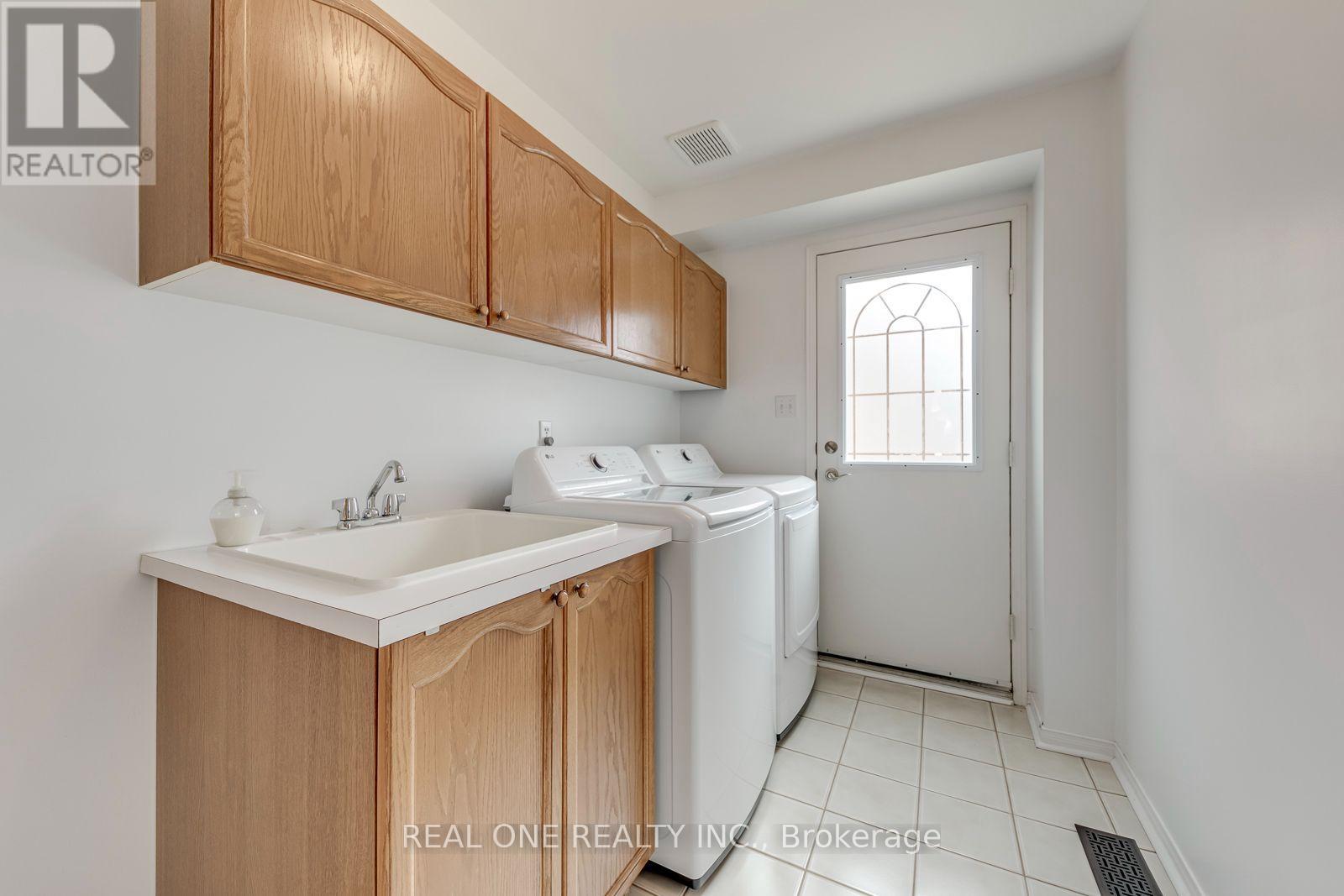 415 March Crescent, Oakville (Ro River Oaks), Ontario  L6H 5X7 - Photo 25 - W13790056