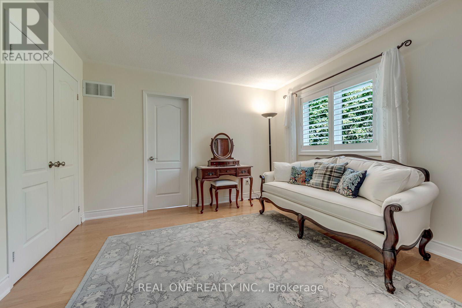 415 March Crescent, Oakville (Ro River Oaks), Ontario  L6H 5X7 - Photo 29 - W13790056
