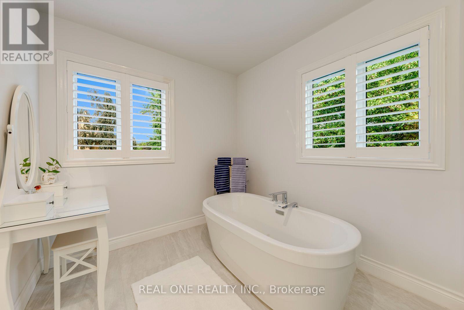 415 March Crescent, Oakville (Ro River Oaks), Ontario  L6H 5X7 - Photo 30 - W13790056