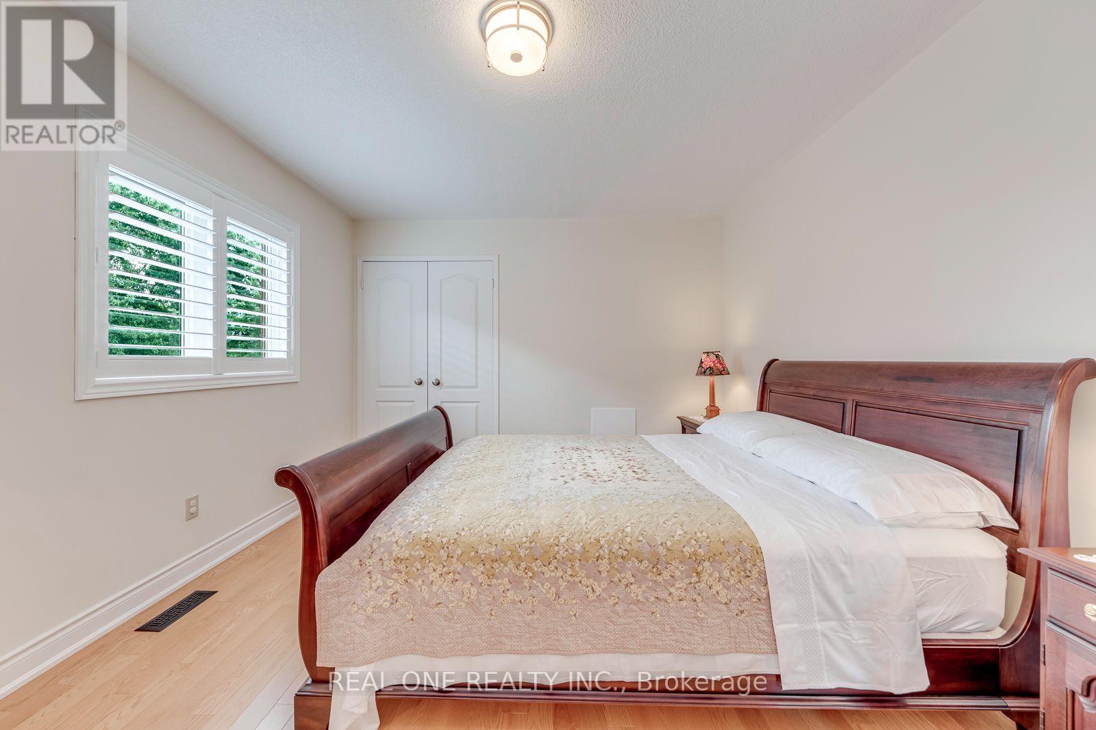 415 March Crescent, Oakville (Ro River Oaks), Ontario  L6H 5X7 - Photo 36 - W13790056