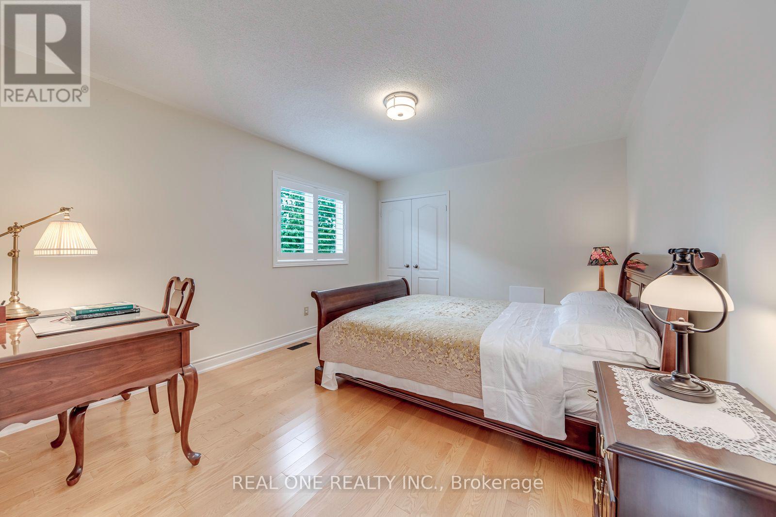 415 March Crescent, Oakville (Ro River Oaks), Ontario  L6H 5X7 - Photo 37 - W13790056