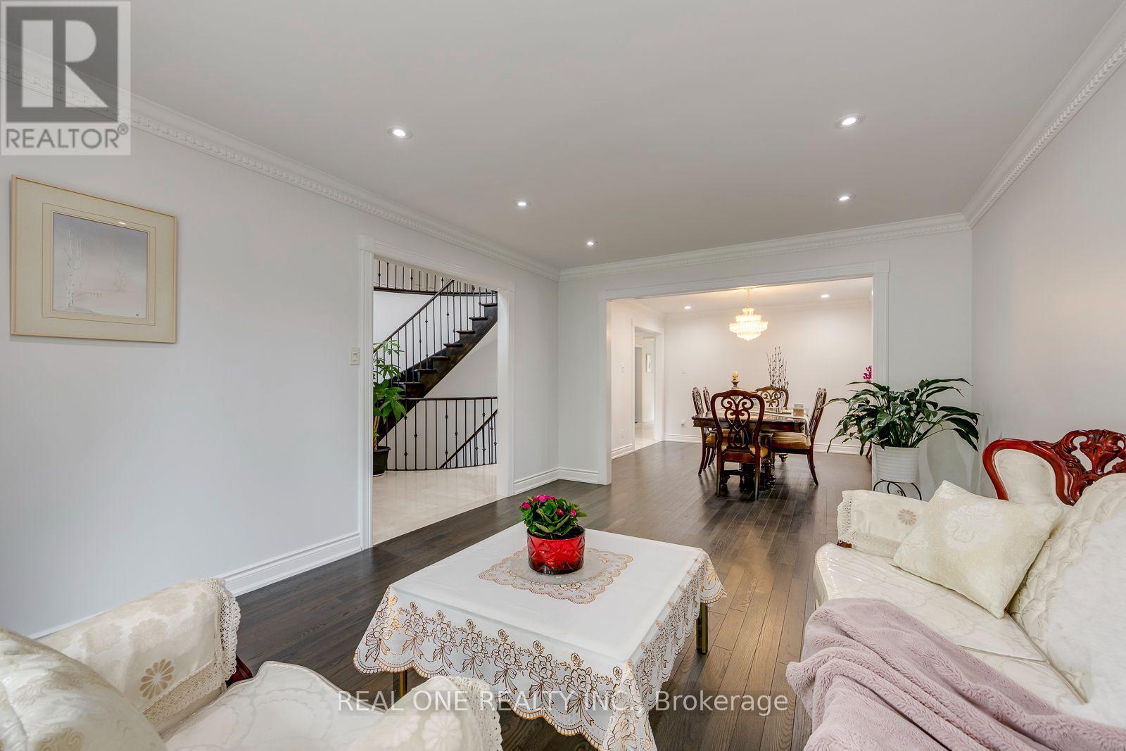 2041 Madden Boulevard, Oakville, Ontario  L6H 3N9 - Photo 10 - W13790192