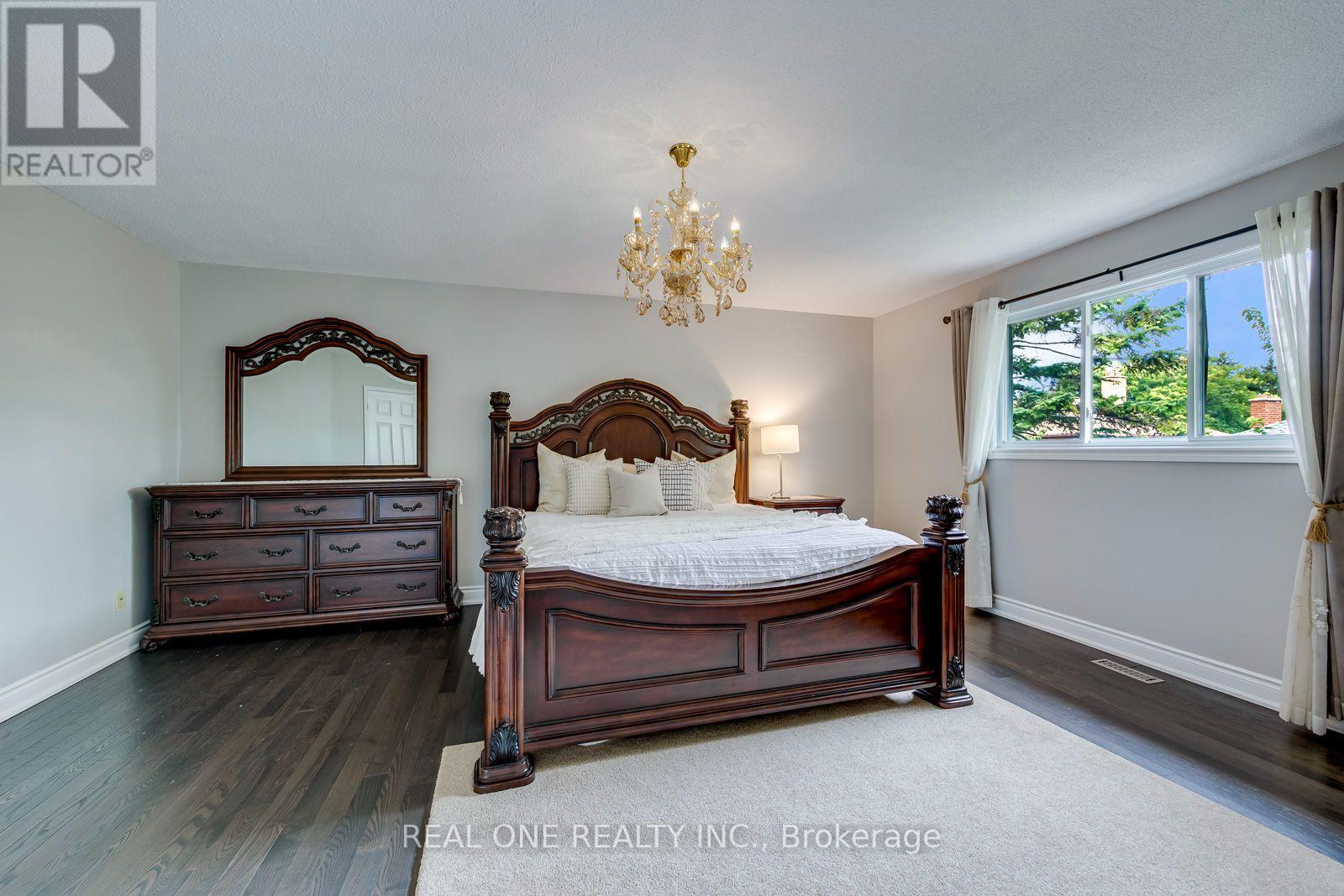 2041 Madden Boulevard, Oakville, Ontario  L6H 3N9 - Photo 31 - W13790192