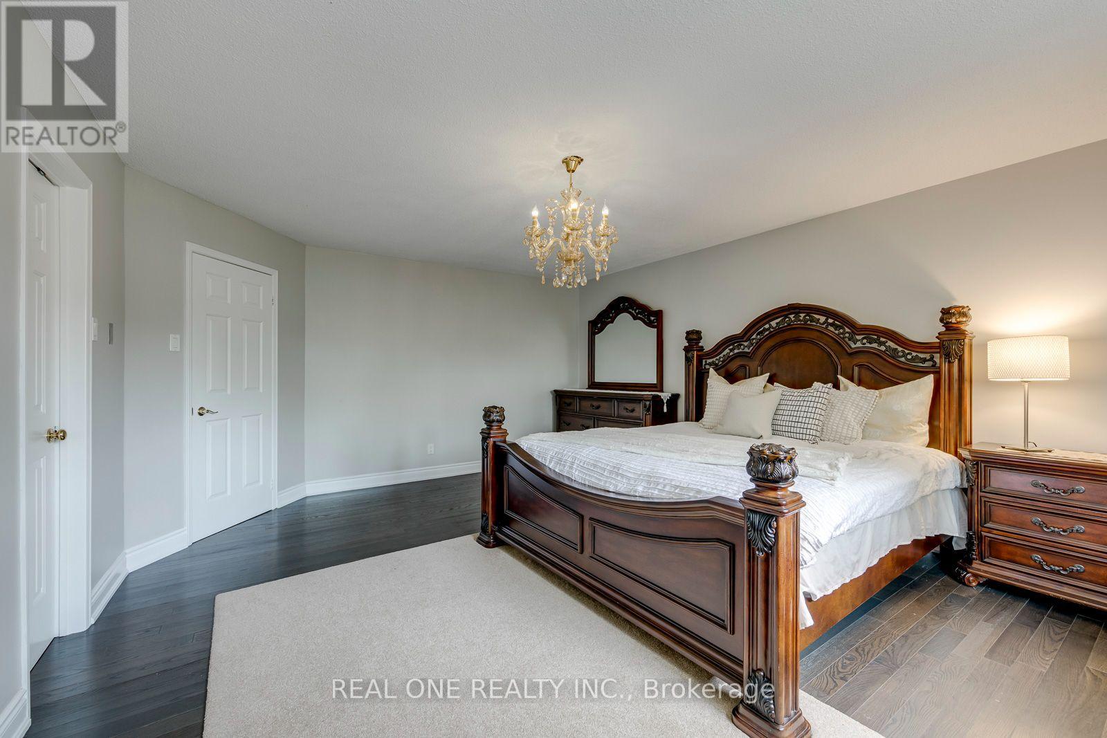 2041 Madden Boulevard, Oakville, Ontario  L6H 3N9 - Photo 32 - W13790192
