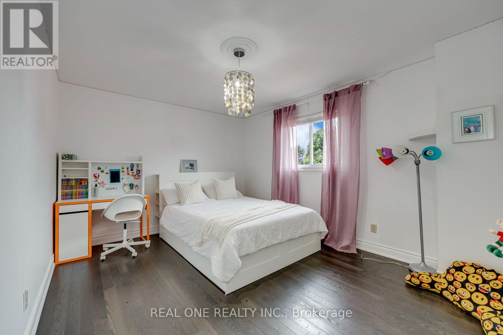 2041 Madden Boulevard, Oakville, Ontario  L6H 3N9 - Photo 35 - W13790192