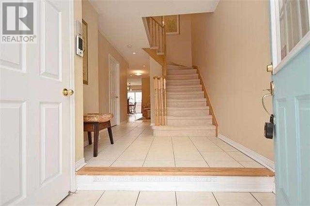 3467 Southwick Street, Mississauga, Ontario  L5M 7L4 - Photo 2 - W13790294